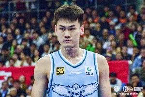 金年会app-铁但拼！王睿泽11中2拿到10分11板两双 罚球7中5