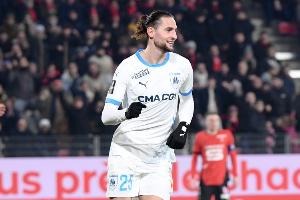 金年会app-队报：在更衣室爆发肢体冲突，拉比奥特和洛维均被马赛无限期停训